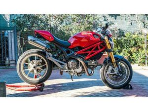 VENDO DUCATI MONSTER 1100 S (2009-10) USATA A ARDEA (CODICE 9849100) - MOTO.IT