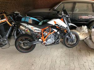 KTM 990 SM-R TÜV&REIFEN NEU,USB,HEIZGRIFFE,AKRA