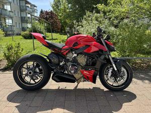 DUCATI STREETFIGHTER