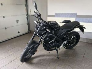 YAMAHA MT-125