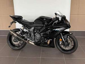 YAMAHA YZF-R7