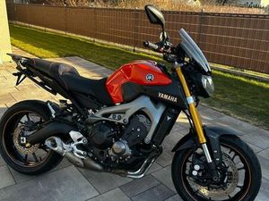 YAMAHA MT09 NISKI PRZEBIEG, SPORO DODATKÓW BRZEG