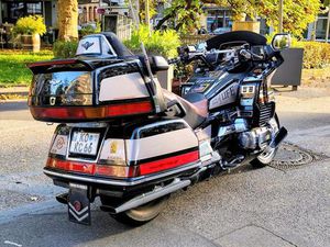 HONDA GOLD WING GOLDWING GL 1500 SPECIAL EDITION & VIEL ZUBEHÖR.