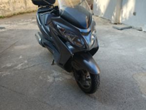 SUZUKI BURGMAN 400