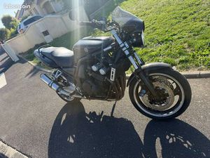 YAMAHA FAZER 600
