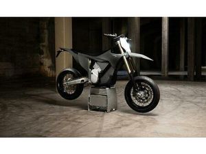 STARK FUTURE - VARG SM - SUPERMOTO - NEUES MODELL *VORBESTELLEN*