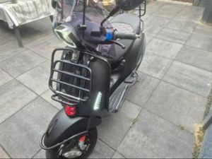 VESPA SPRINT 2021 FULL OPTION — SCOOTERS | VESPA — MARKTPLAATS