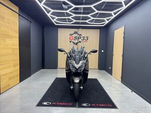 SCOOTER KYMCO AK550 PREMIUM 2026