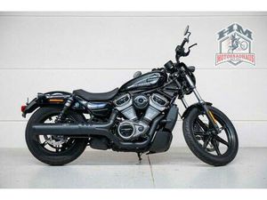 HARLEY-DAVIDSON NIGHTSTER 975