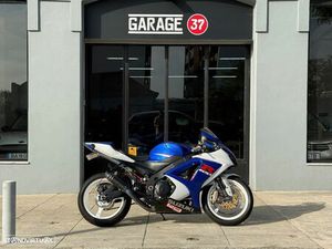 SUZUKI GSX-R 1000 K7