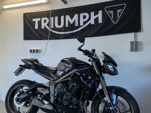 TRIUMPH STREET TRIPLE RS -EZ 05/2023 - 1. HAND