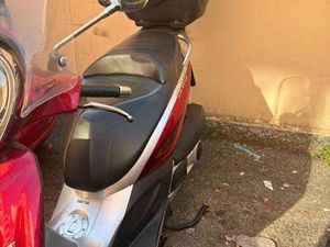PIAGGIO BEVERLY 300 I.E ROSSO