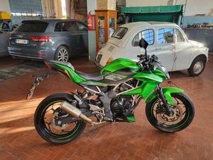 KAWASAKI Z 125 NAKED VERDE