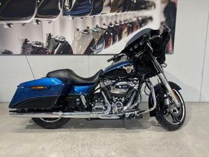 HARLEY-DAVIDSON FLHXANV STREET GLIDE 115TH ANNIVERSARY - 1. HAND