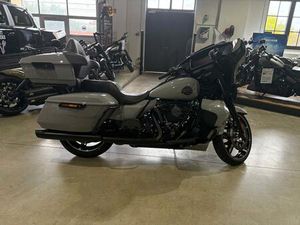 HARLEY-DAVIDSON STREET GLIDE ULTRA