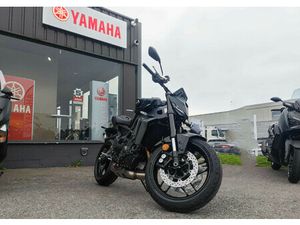 YAMAHA MT-09