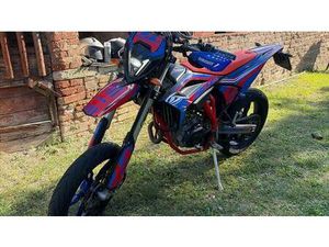 VENDO BETAMOTOR RR 125 4T MOTARD LC (2021 - 23) USATA A SIENA (CODICE 9849944) - MOTO.IT