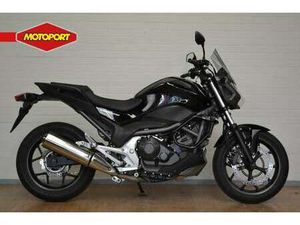 HONDA NC 700 SA ZWART