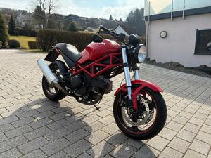 DUCATI MONSTER 695