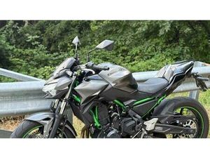 VENDO KAWASAKI Z 650 PERFORMANCE (2021 - 24) USATA A CARPENEDOLO (CODICE 9850587) - MOTO.IT