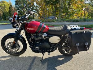 TRIUMPH SCRAMBLER 900