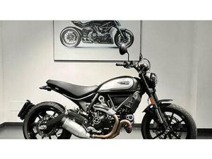 VENDO DUCATI SCRAMBLER 800 ICON DARK (2021 - 22) USATA A ALME' (CODICE 9850372) - MOTO.IT