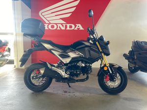 HONDA MSX 125 ABS JUILLET 2018 SEULEMENT 5273KM AVEC TOP CASE
