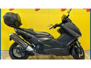 VENDO YAMAHA T-MAX 530 ABS (2015 - 17) USATA A NERVIANO (CODICE 9851037) - MOTO.IT
