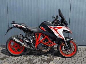 KTM 1290 SUPER DUKE GT