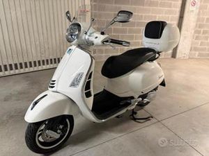 VESPA GTS 300