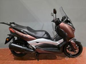 YAMAHA X-MAX 300