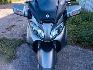 VERKAUFE MEIN SUZUKI BURGMAN 650 AUS GESUNDHEITLICHEN GRÜNDEN