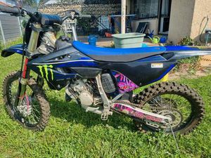 YAMAHA YZ 125