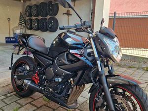 YAMAHA XJ6