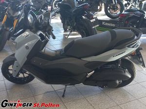 MOTO NEUVE: YAMAHA NMAX 125 TECH MAX