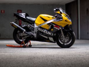 SUZUKI GSX-R 600 K1