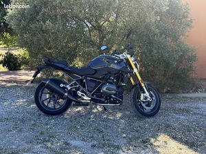 BMW R 1200 R 2017 – 12 900 KM – PARFAITE ÉTAT, FULL OPTIONS