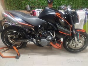 KTM SUPER DUKE 990