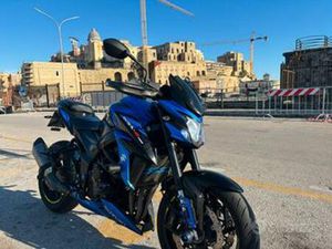 SUZUKI GSX S750