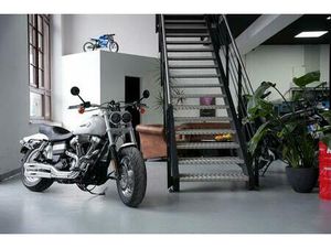 HARLEY-DAVIDSON 1584 DYNA FAT BOB | EXKLUSIV WEIß |