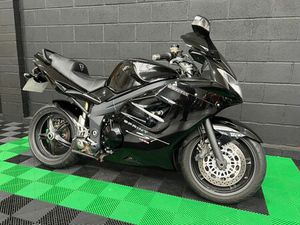 2008 TRIUMPH SPRINT ST 1050 1050 CC A VENDRE