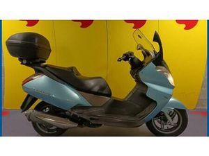 VENDO APRILIA ATLANTIC 250 (2004 - 11) USATA A BOLTIERE (CODICE 9852053) - MOTO.IT