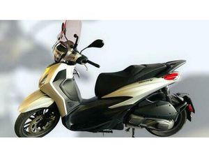 VENDO PIAGGIO BEVERLY 300 HPE (2021) USATA A PESSANO CON BORNAGO (CODICE 9851645) - MOTO.IT