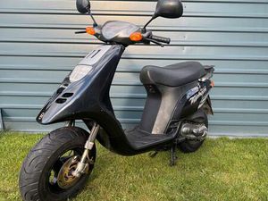 PIAGGIO TPH ERST 5000KM OLDTIMER 2 TAKT ROLLER MIT TOPCASE VESPA