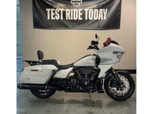 2024 HARLEY-DAVIDSON® CVO™ ROAD GLIDE® ST GOLDEN WHITE PEARL