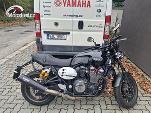 YAMAHA XJR 1300