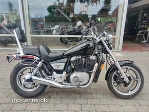 BRUGT HONDA VT 1100 TIL SALG