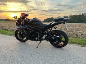 SUZUKI GSX-R 600