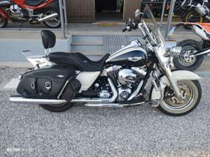 HARLEY-DAVIDSON TOURING ROAD KING 1690 FLHR