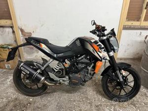 KTM DUKE 125 2012